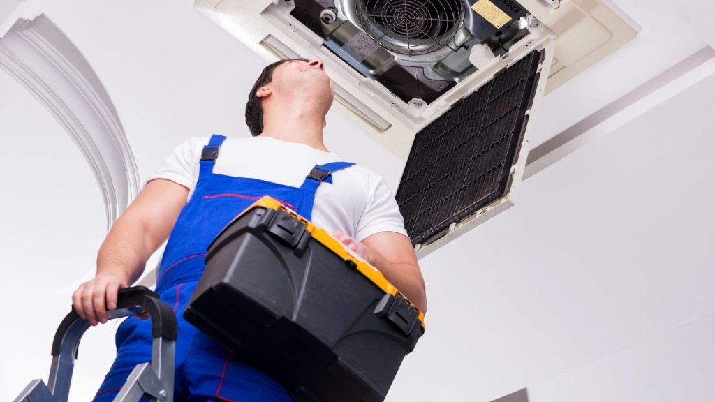 Man doing Heater Repair in Prairieville LA